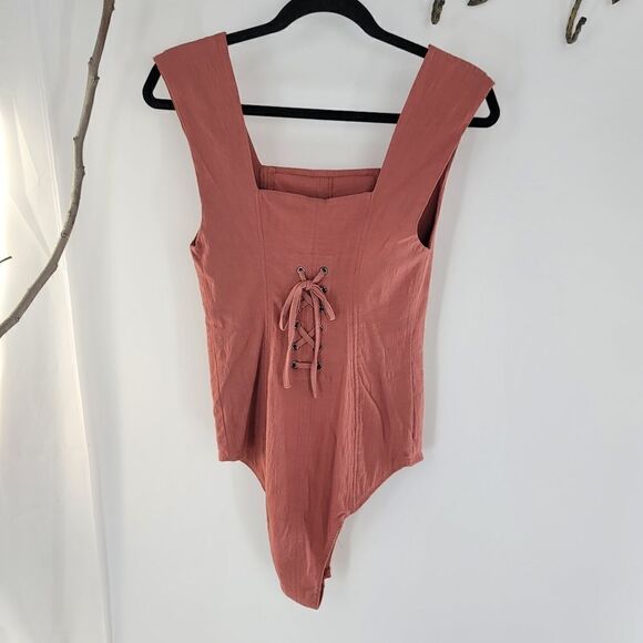 Free people sleeveless form fitting bodysuit - Picture 6 of 9